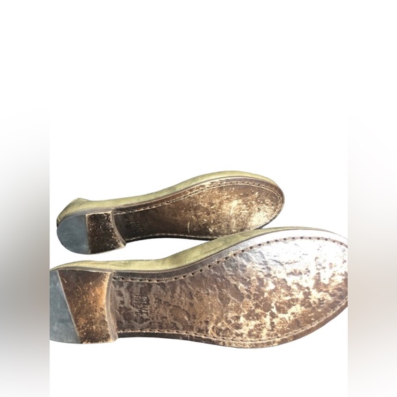 Frye Sage Green Round Toe Flats Size 8 - Picture 6 of 9